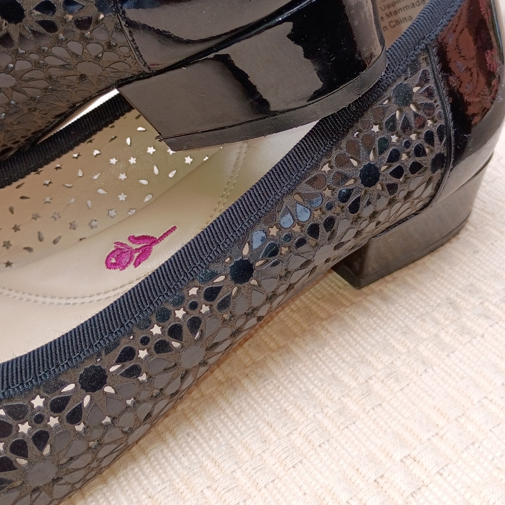 Rose Hommerson Elegant Black Women's Shoes with Bow Detail - Picture 3 of 6